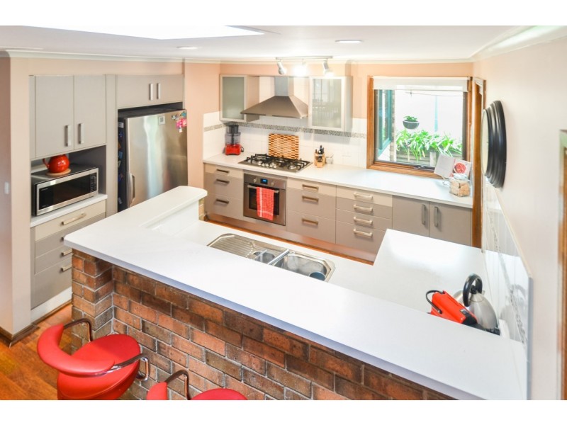 33 Grevillea Road, Aberfoyle Park SA 5159