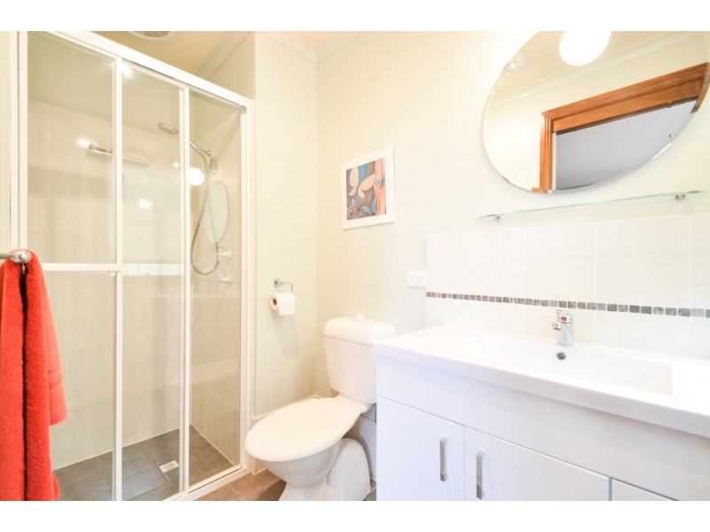 33 Grevillea Road, Aberfoyle Park SA 5159