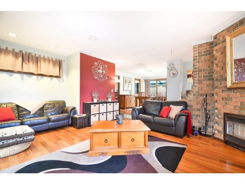 33 Grevillea Road, Aberfoyle Park SA 5159