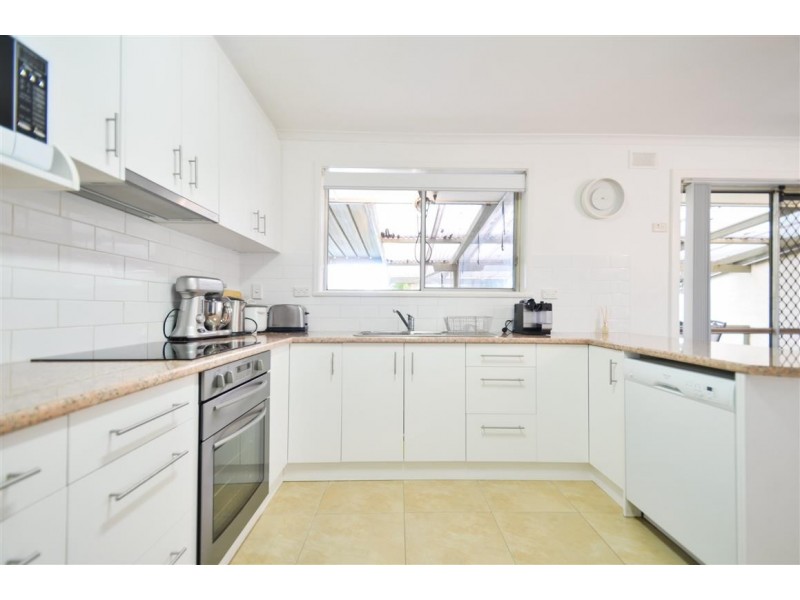 12 Taynton Terrace, Morphett Vale SA 5162