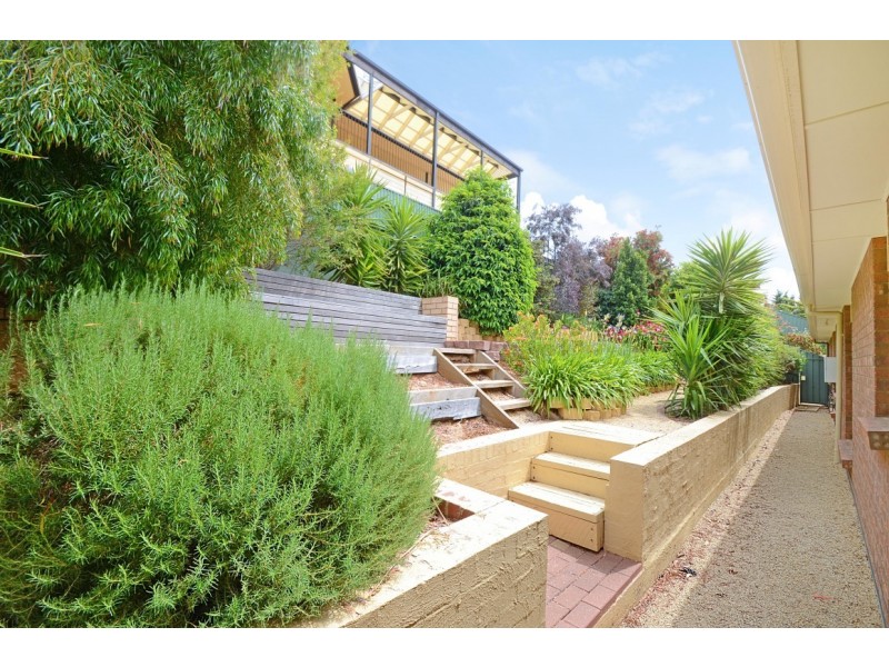 6 Hillside Court, Aberfoyle Park SA 5159