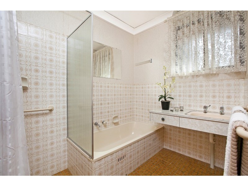 1 Judith Crescent, Morphett Vale SA 5162