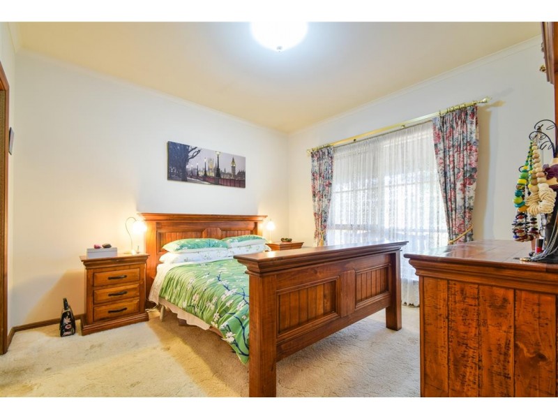 14 Wooding Avenue, Woodcroft SA 5162