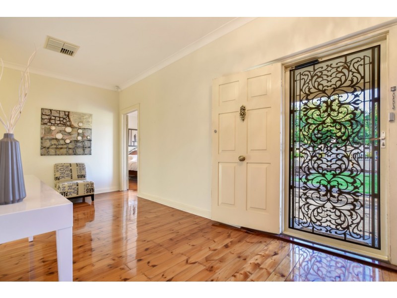 14 Carnarvon Avenue, Glenelg North SA 5045