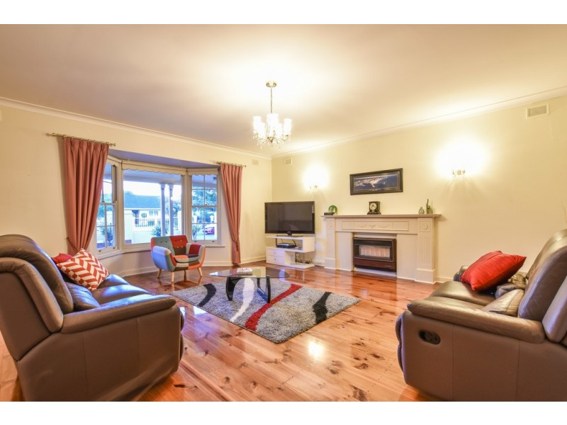 14 Carnarvon Avenue, Glenelg North SA 5045