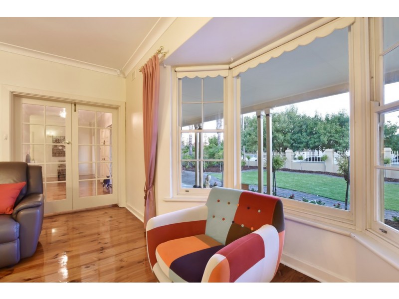 14 Carnarvon Avenue, Glenelg North SA 5045