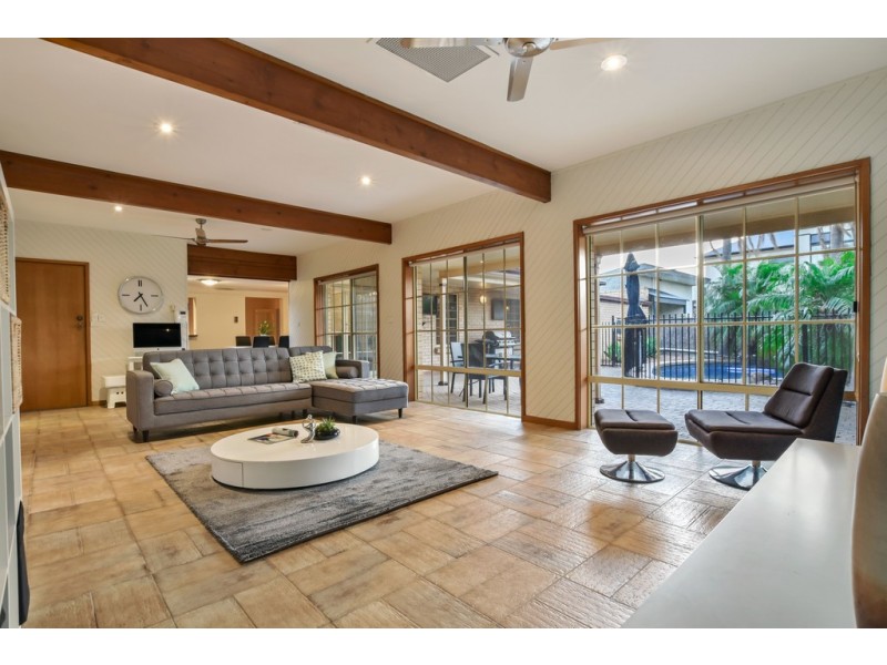 14 Carnarvon Avenue, Glenelg North SA 5045