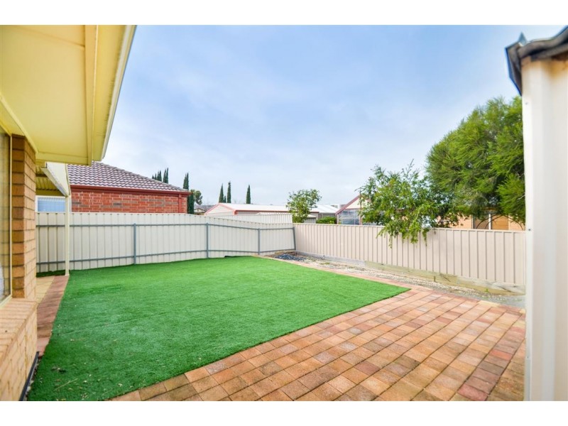 22 Verdant Parade, Woodcroft SA 5162
