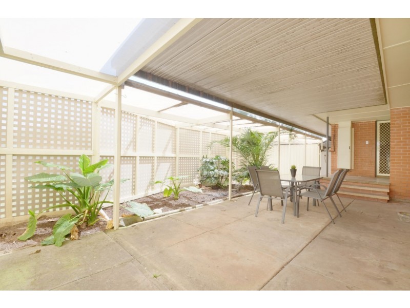 21 Edmund Street, Christie Downs SA 5164