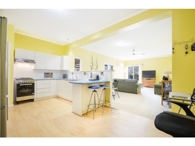 8 Fetlar Avenue, Marion SA 5043