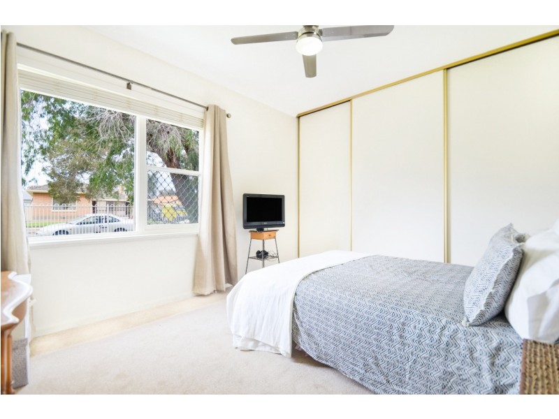 8 Fetlar Avenue, Marion SA 5043