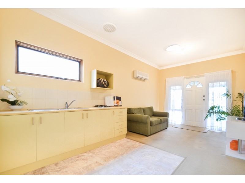 8 Fetlar Avenue, Marion SA 5043