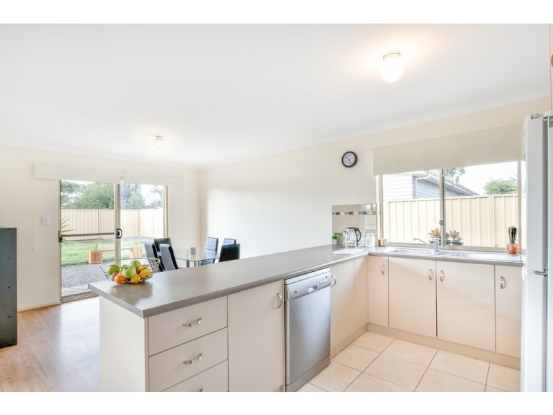 4 Banksia Avenue, Aldinga Beach SA 5173