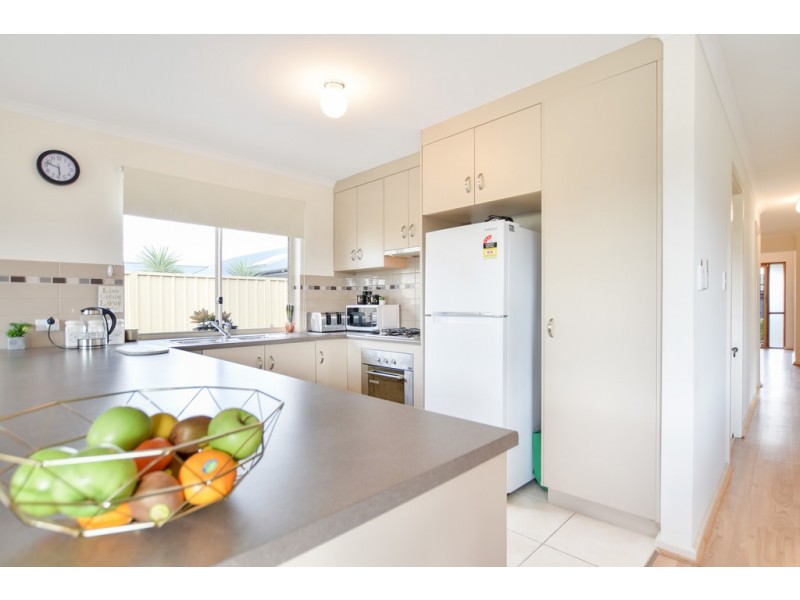 4 Banksia Avenue, Aldinga Beach SA 5173