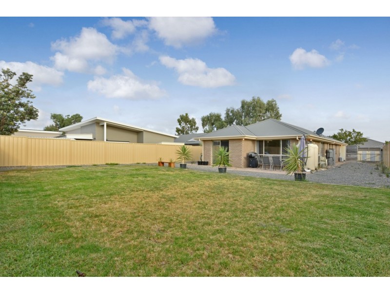 4 Banksia Avenue, Aldinga Beach SA 5173