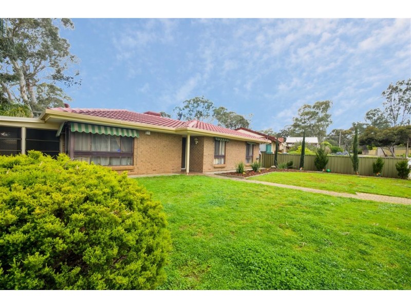 1 Devon Crescent, Happy Valley SA 5159