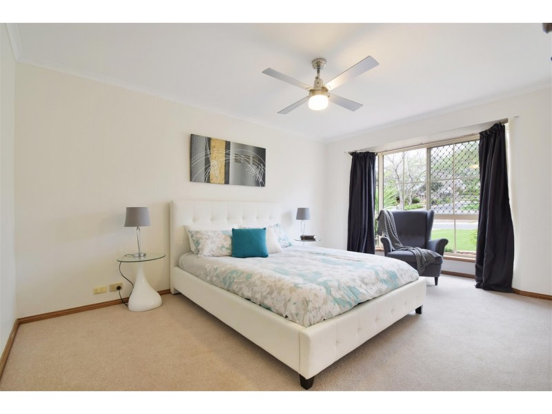 6 Treasure Place, Seaford Rise SA 5169
