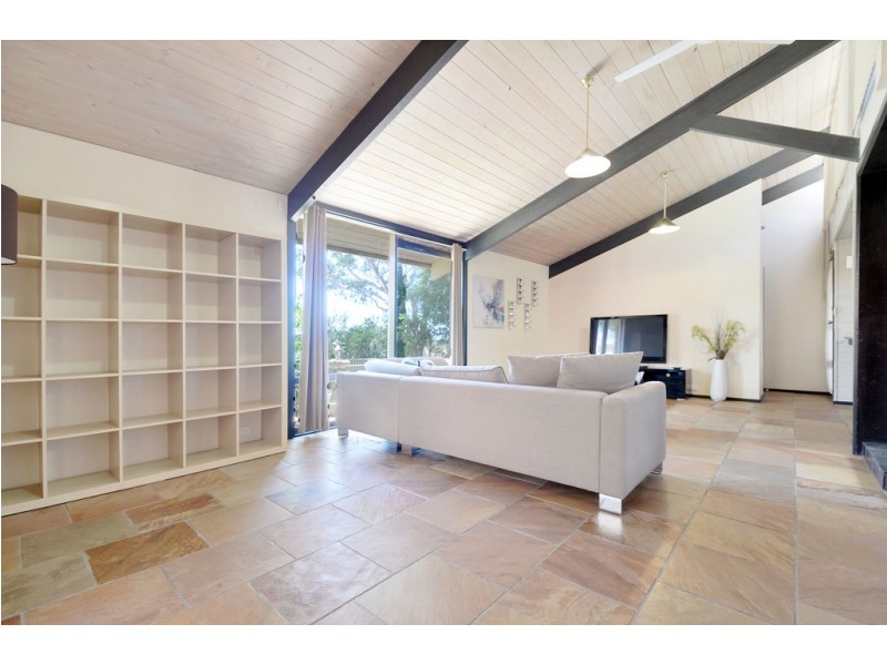 60 Oakridge Road, Aberfoyle Park SA 5159