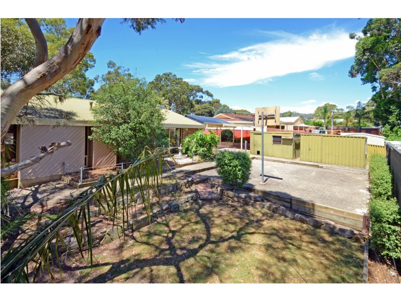 60 Oakridge Road, Aberfoyle Park SA 5159