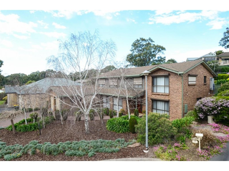 5 Woodland Grove, Aberfoyle Park SA 5159