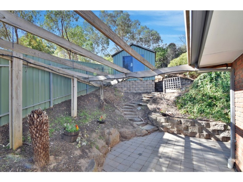 16 The Oaks Parade, Aberfoyle Park SA 5159