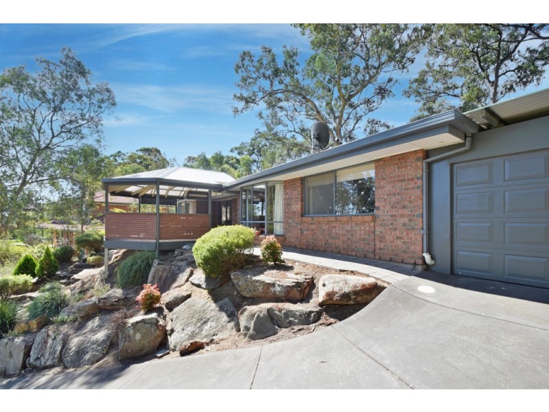16 The Oaks Parade, Aberfoyle Park SA 5159