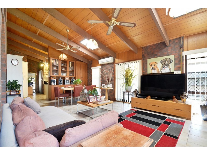 4 Regent Street, Moana SA 5169