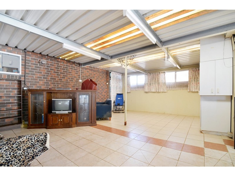 4 Regent Street, Moana SA 5169