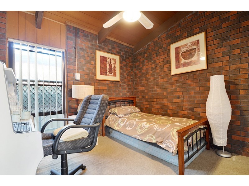 4 Regent Street, Moana SA 5169