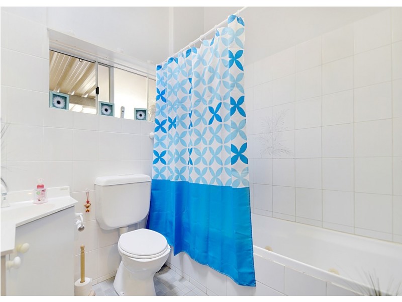 4 Regent Street, Moana SA 5169