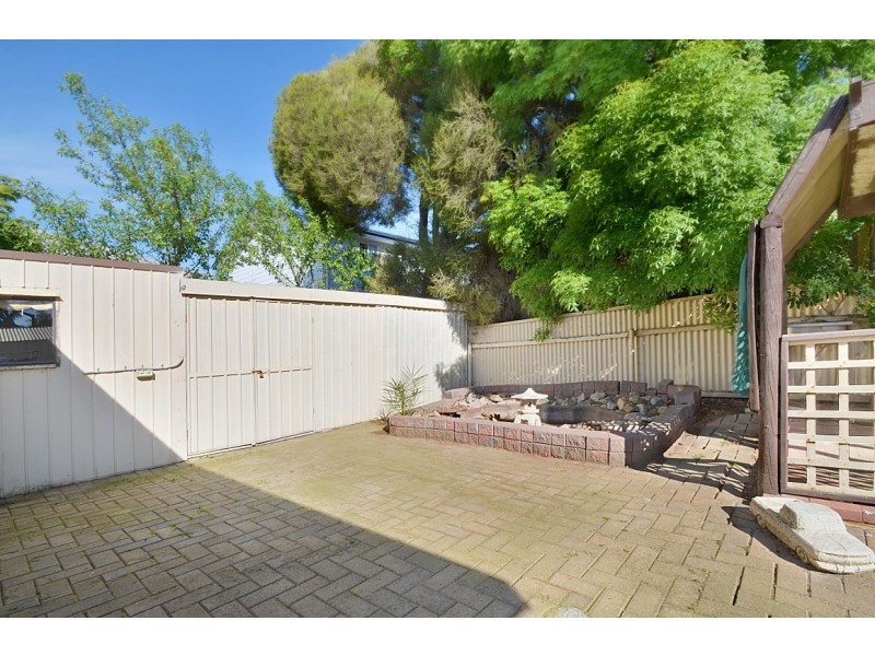 4 Regent Street, Moana SA 5169