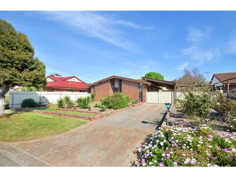 4 Regent Street, Moana SA 5169