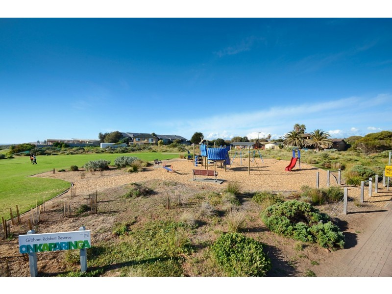 4 Regent Street, Moana SA 5169