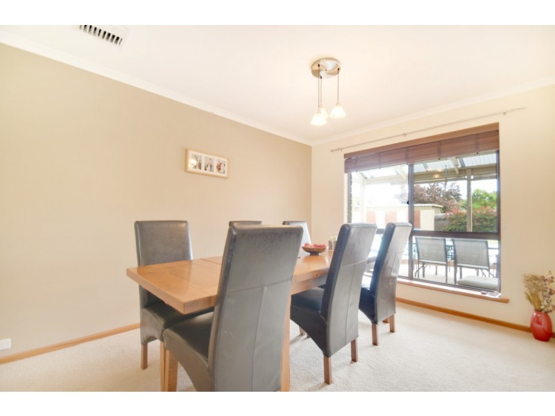 5 Horndale Drive, Happy Valley SA 5159