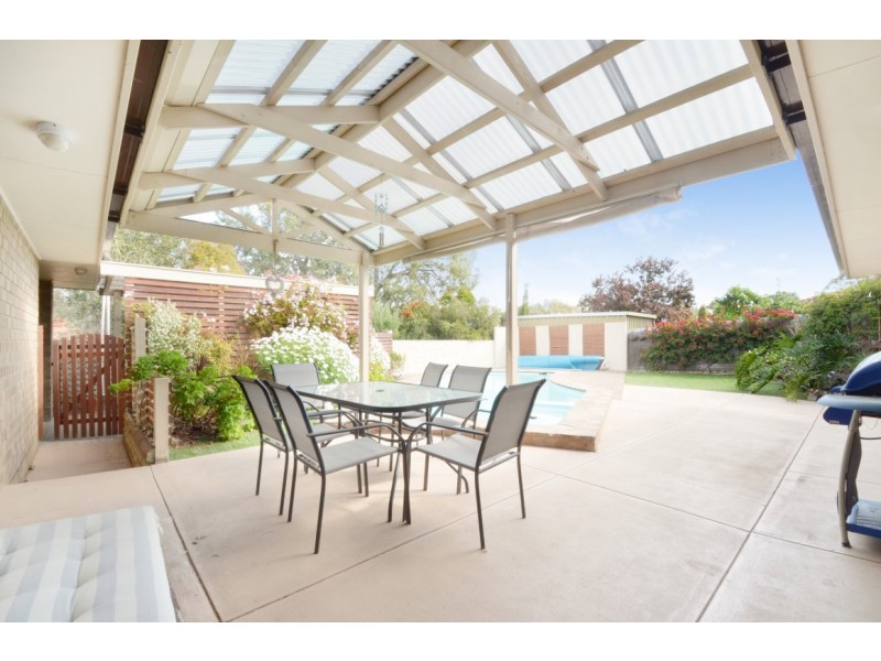 5 Horndale Drive, Happy Valley SA 5159