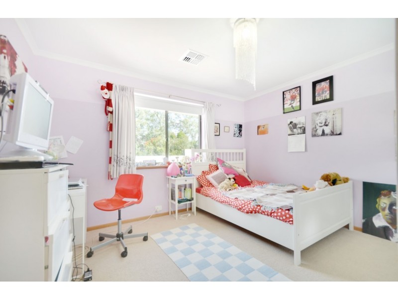 5 Horndale Drive, Happy Valley SA 5159