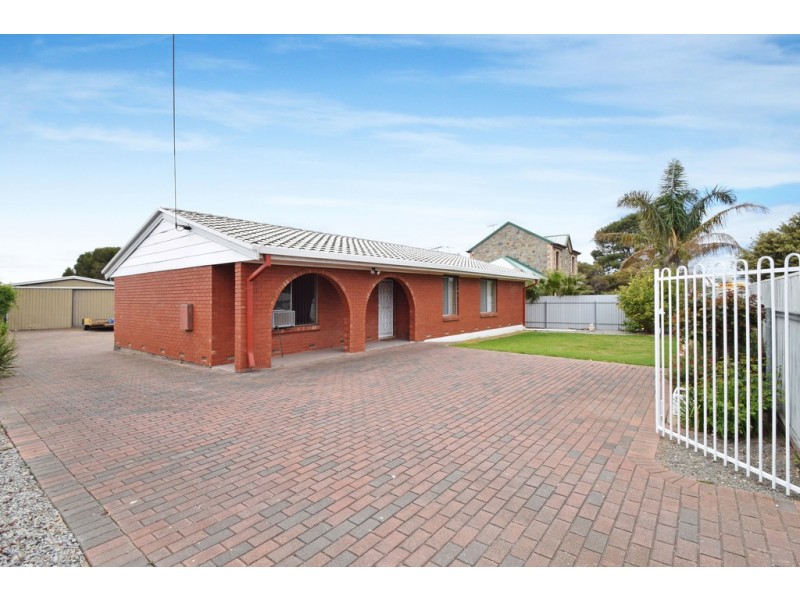 4 Follett Street, Aldinga Beach SA 5173 Magain Real Estate Happy