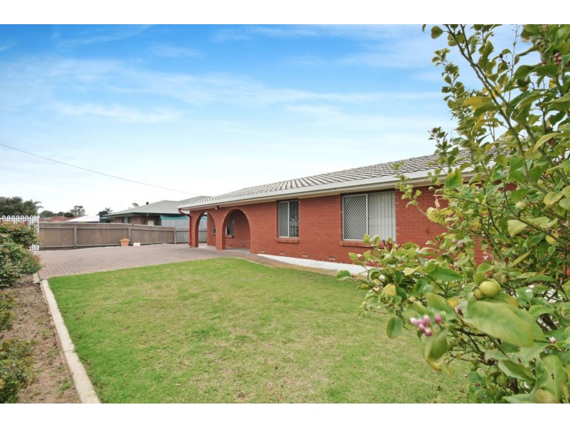 4 Follett Street, Aldinga Beach SA 5173