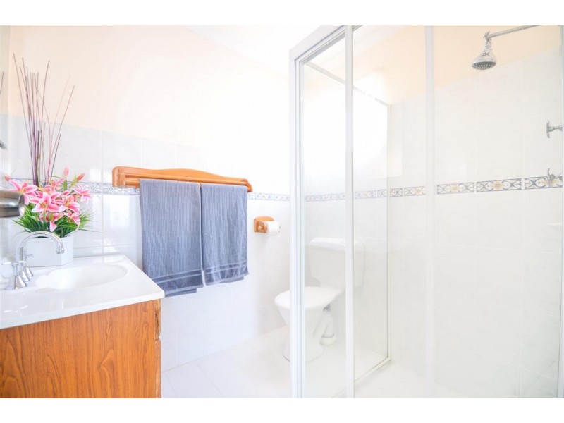 6 Queens Way, Woodcroft SA 5162