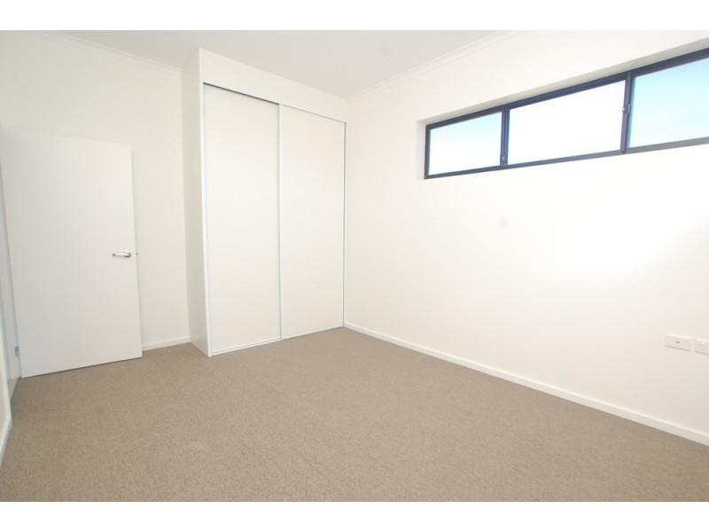 11/2 Grey Box Avenue, Noarlunga Centre SA 5168