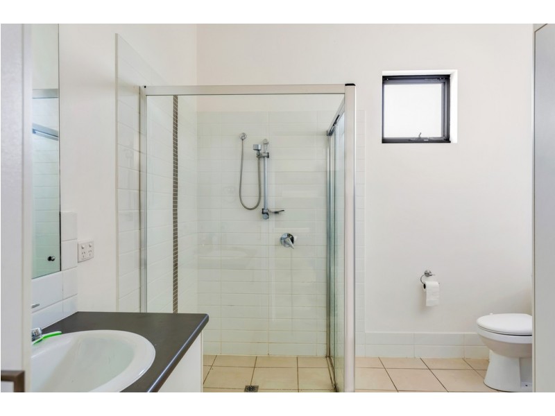 11/2 Grey Box Avenue, Noarlunga Centre SA 5168