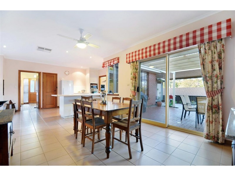 28 Glenthorn Crescent, O’halloran Hill SA 5158