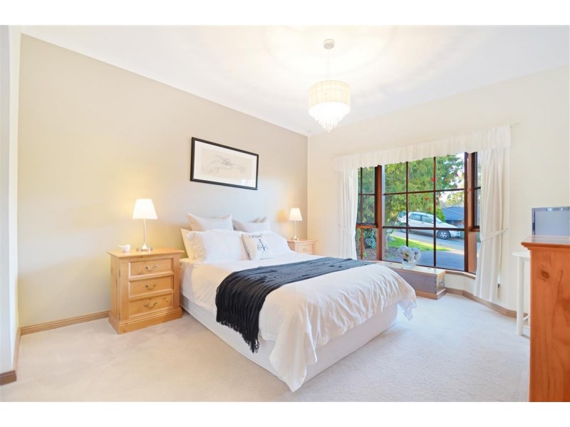 28 Glenthorn Crescent, O’halloran Hill SA 5158