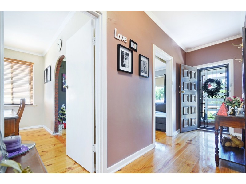 35 Albany Crescent, Oaklands Park SA 5046