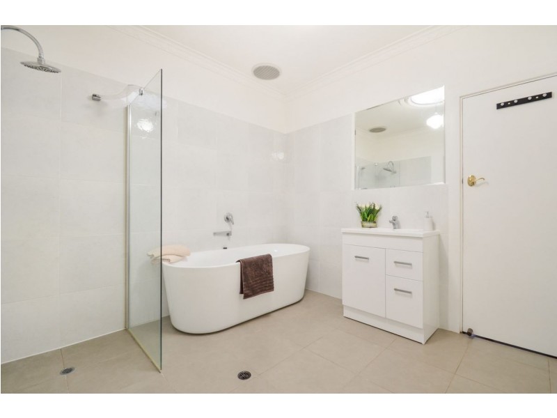 15 Minchinbury Terrace, Marion SA 5043