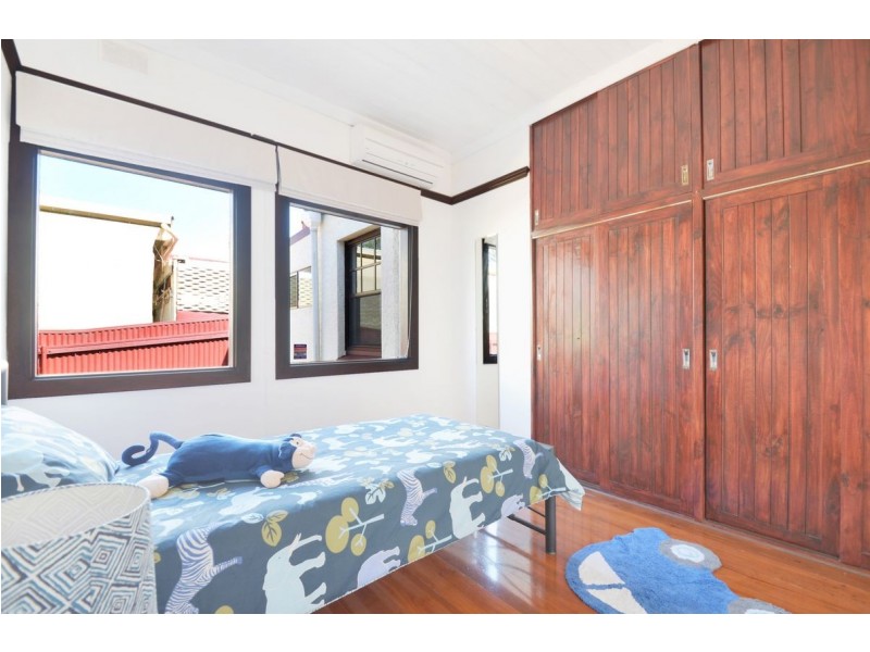 15 Minchinbury Terrace, Marion SA 5043