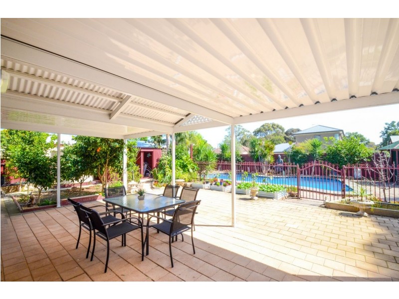 15 Minchinbury Terrace, Marion SA 5043