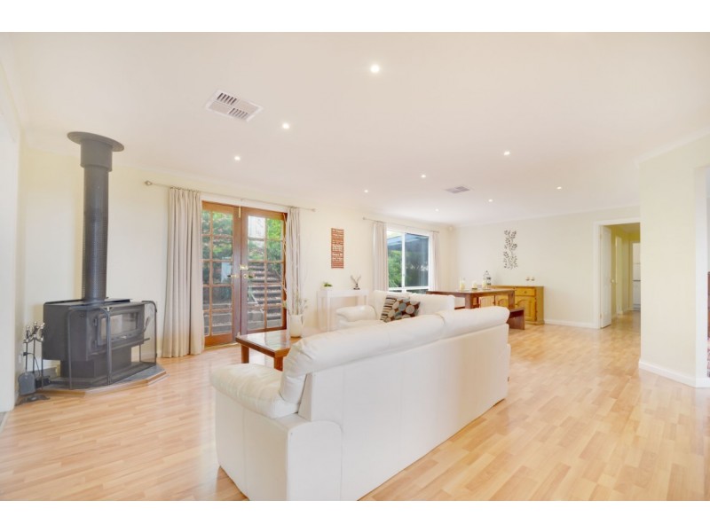 11 Coast View Court, Chandlers Hill SA 5159