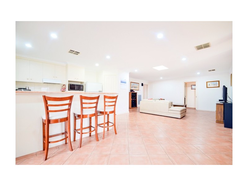 14 Marrington Circuit, Morphett Vale SA 5162