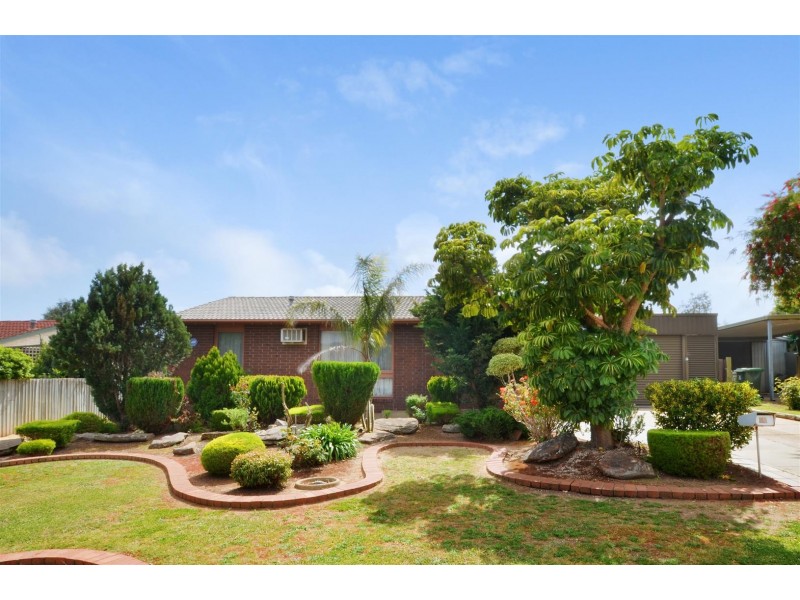 30 Lindsay Drive, Morphett Vale SA 5162
